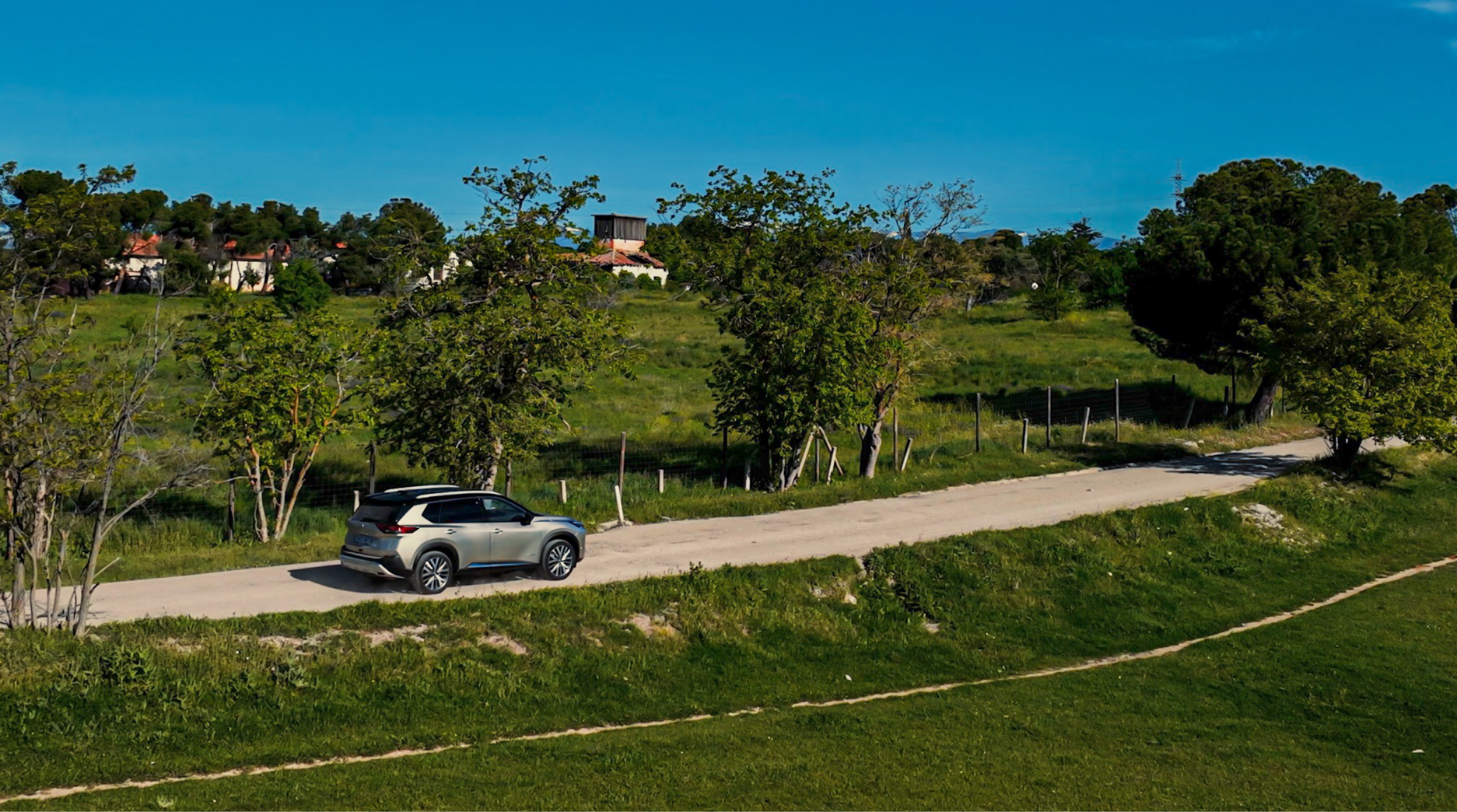 nissan foto 5